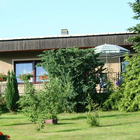 Small With Large Garden Near The Czech Border 別荘 ゼーブニッツ